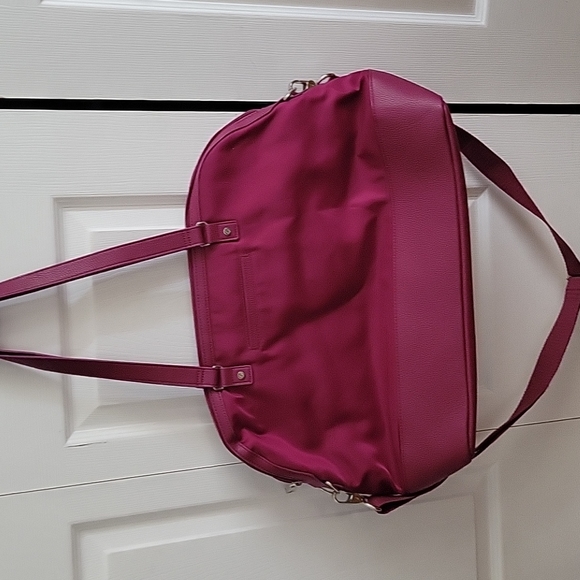 Thirty-One Crushed Berry All Weekend Exclusive Tote - Picture 2 of 6